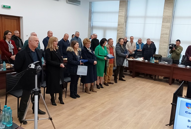 Peformanță răsplătită de CJ Buzău. Diplome și laude pentru personalul Spitalului Smeeni