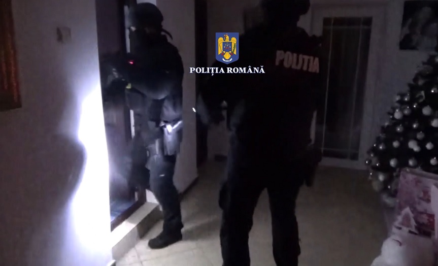 Proxenet după gratii. Cinci tinere, obligate să se prostitueze în Europa