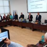 Sprijin pentru zece familii sărmane. Consiliul Județean le-a oferit câte 120.000 de lei