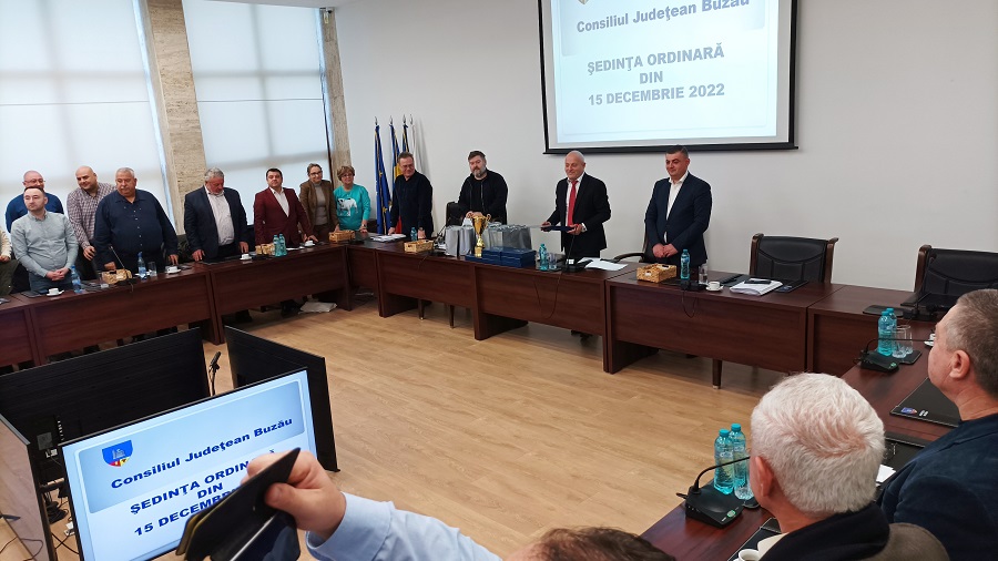 Sprijin pentru zece familii sărmane. Consiliul Județean le-a oferit câte 120.000 de lei