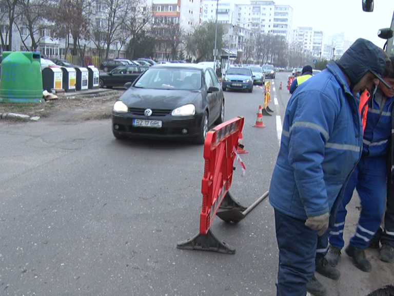 Trafic dificil pe Frăsinet. Lucrare urgentă a Companiei de Apă