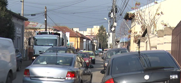 Sensuri unice. Două străzi cu sensuri de mers opuse
