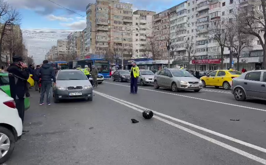Pieton izbit în plin de un motociclist. Victima traversa Bulevardul Unirii prin loc nepermis