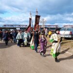Procesiune impresionantă, de Bobotează. Șase bărbați au sărit în apă pentru a prinde crucea