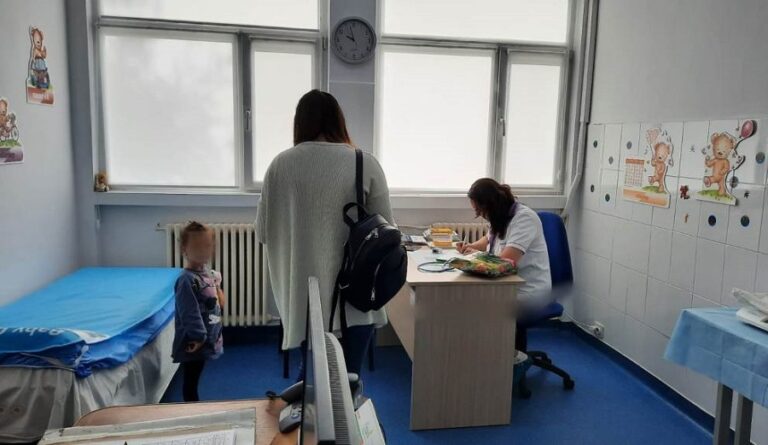 Atenție la infecțiile respiratorii! Sfaturi despre imunitatea copiilor, la debut de an școlar