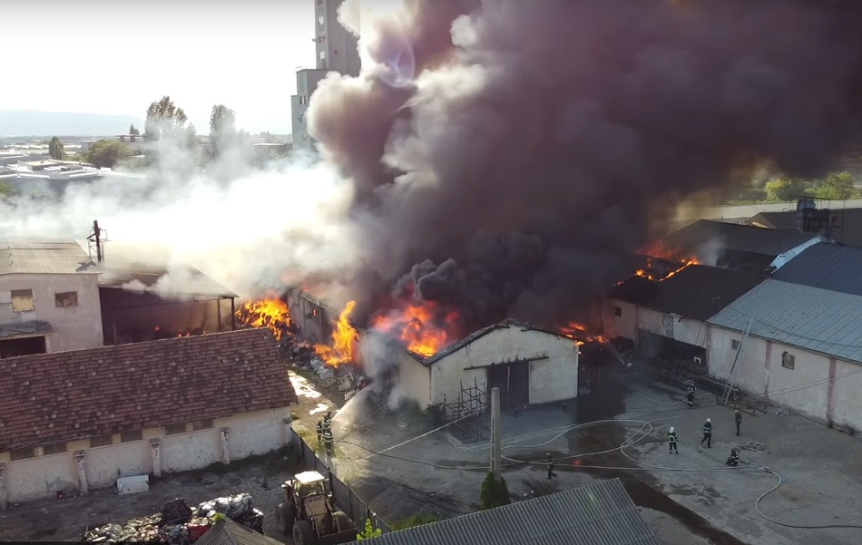 2022, an „de foc” pentru pomperi! În fiecare zi, la ISU Buzău, alarma a sunat de 31 de ori