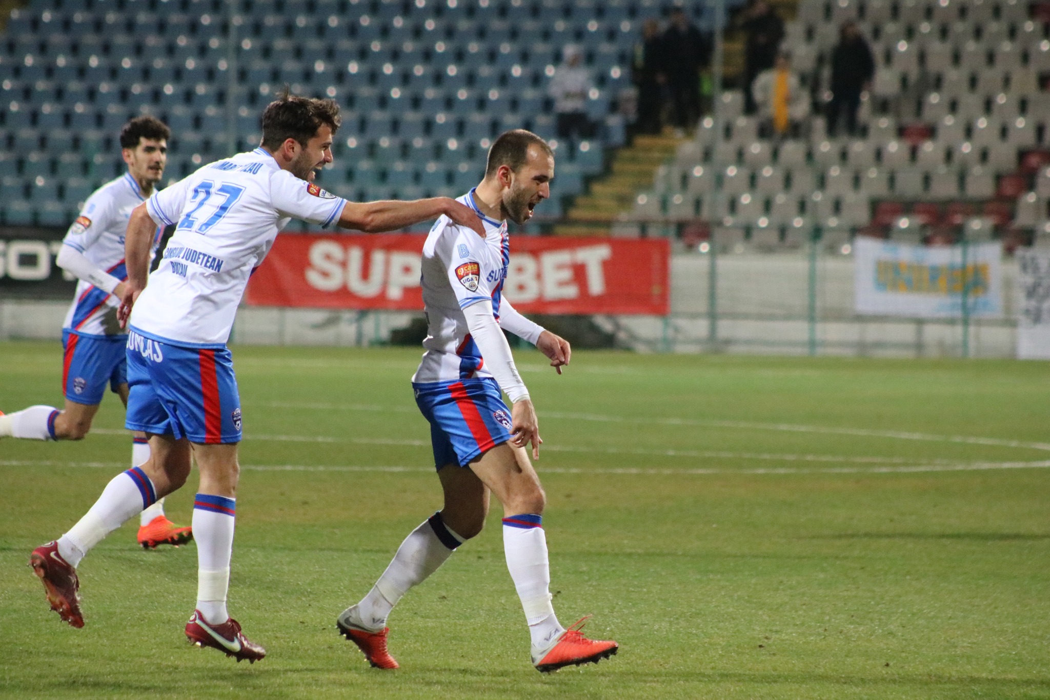 Gloria, la trei puncte de play-off. Meciul decisiv se joacă duminică, la Baia Mare