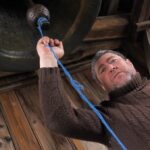 Mijloc arhaic de alarmare. „Miercurea clopotelor”, în comunele fără sisteme moderne de alarmare