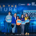 (FOTO) Elevul Andrei Luca Mănăilă (Hasdeu), din echipa Heart of RoBots, premiu special la Campionatul Național de Robotică. Va pleca în SUA