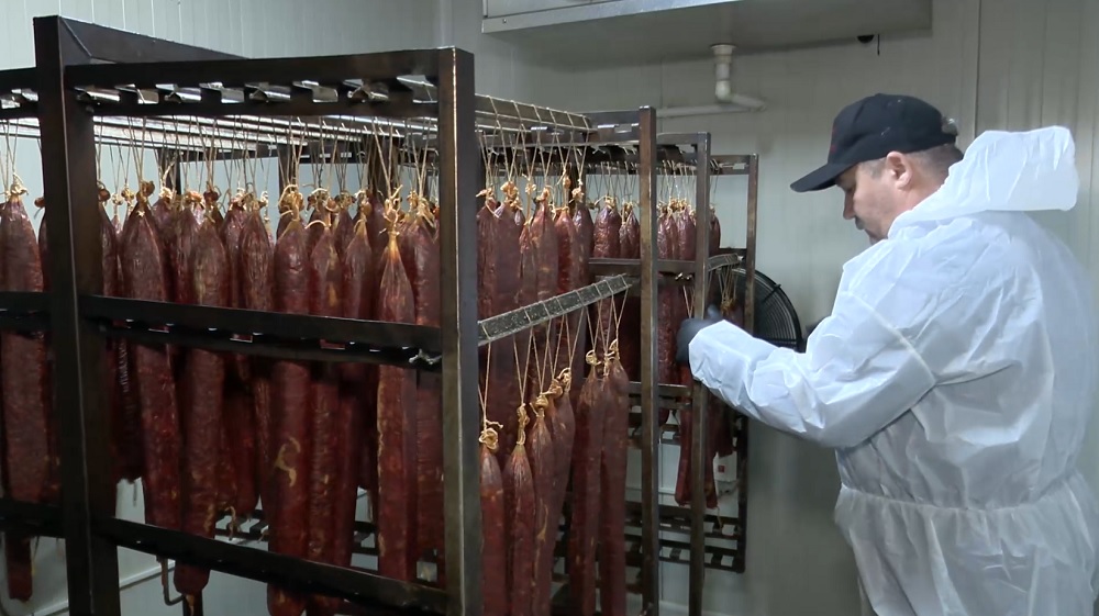 Babicul de Buzău, pe urmele cârnaților de Pleșcoi. Ar putea deveni produs protejat la nivel european