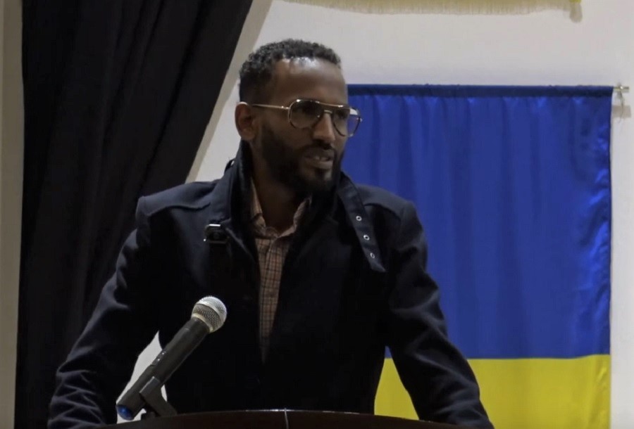 Chirurg din Kenya, la Buzău. Medicul african face gărzi la Spitalul Județean