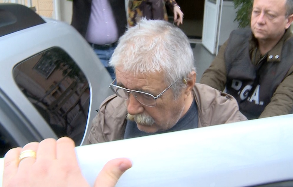 Medic buzoian, reținut pentru luare de mită. A cerut bani pentru a opera un adolescent