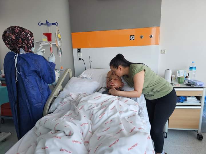 (UPDATE/FOTO) Din păcate, a pierdut lupta… Remember: ,,Vă rog, dați-mi o șansă la viață!” – Robert (19 ani)