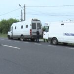Accident rutier în lanț pe DN2E85. O dubă cu deținuți și o mașină de poliție, implicate în eveniment