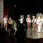 „Capra cu trei iezi”, premieră cu sala plină. Un nou succes al Teatrului „George Ciprian”