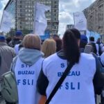 (VIDEO) 250 de buzoieni, la protestul din Capitală. Marșul sindicaliștilor din educație