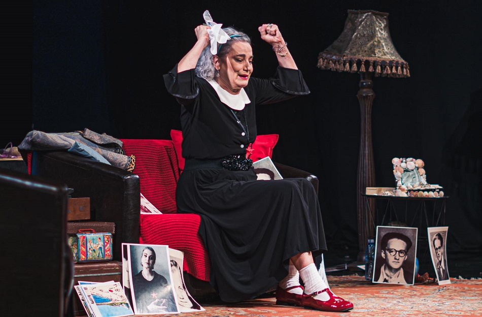 Primul gong al Festivalului „Buzău Iubește Teatru”. Actrița Maia Morgenstern, în spectacolul de deschidere