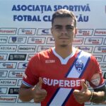 Cristian Dumitru s-a întors acasă! Mijlocașul buzoian, care a jucat și la FCSB, a semnat cu Gloria