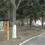 Buzăul nu are nicio tabără școlară funcțională! Cele două centre de agrement au ajuns în paragină