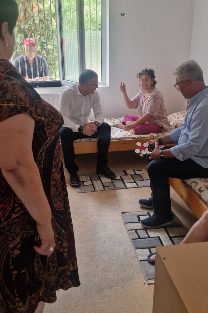 Amenzi după verificările din centrele de ocrotire. Prefectul Țiclea: „Nu sunt abateri grave”