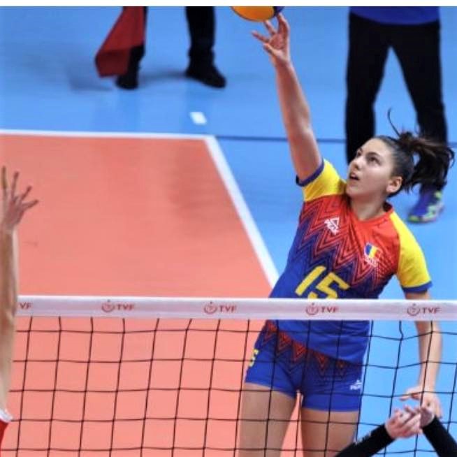 (FOTO) Bianca Cucu, în echipa României, la EURO U17! Buzoianca e una dintre marile speranțe ale voleiului