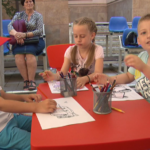 Sezon la Ludotecă. Zeci de copii se joacă de-a vacanța la Muzeul Județean