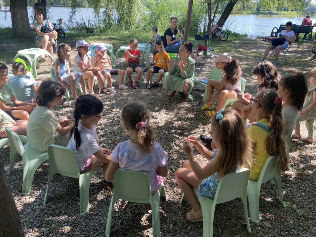 Copiii, invitați la ,,Școala din Parc". Iată programul pentru următoarele două săptămâni!