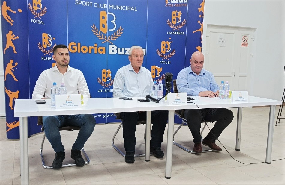 Director nou la SCM Gloria. Un antrenor de karate conduce clubul sportiv al Primăriei