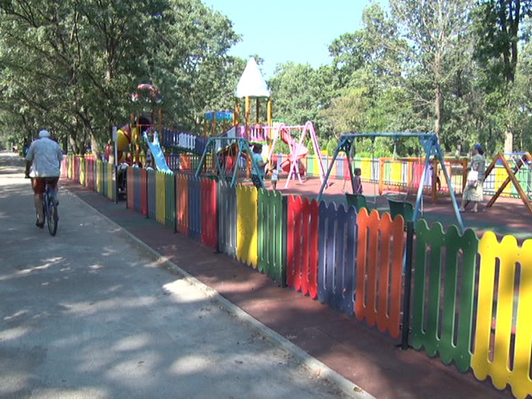Nou, dar închis. Alt loc de joacă fără … acte