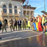 „Ștafeta Veteranilor” a ajuns la Buzău. Voluntarii Invictus au fost primiți în Piața Dacia