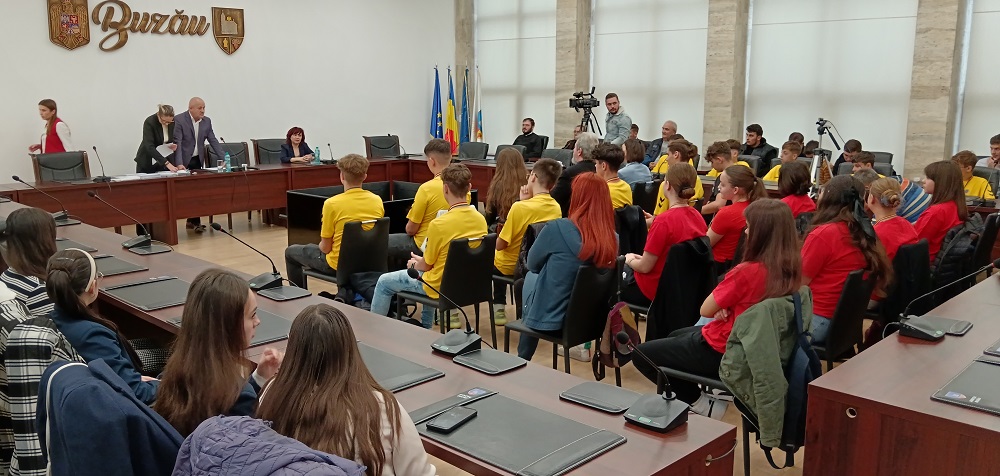 C.J. Buzău, bani pentru proiecte dedicate elevilor. Sprijin financiar consistent pentru evenimente școlare naționale