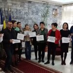 Protest de avertisment, la Prefectura Buzău. Sindicaliștii amenință cu blocarea Alegerilor Europarlamentare