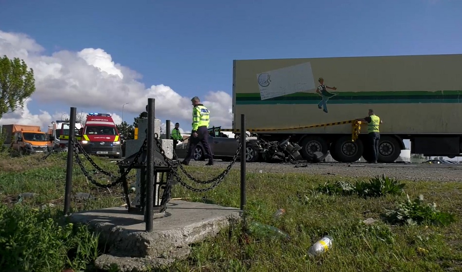 Mai multe cruci decât borne kilometrice. Aproape 300 de persoane decedate, numai în ultimul deceniu