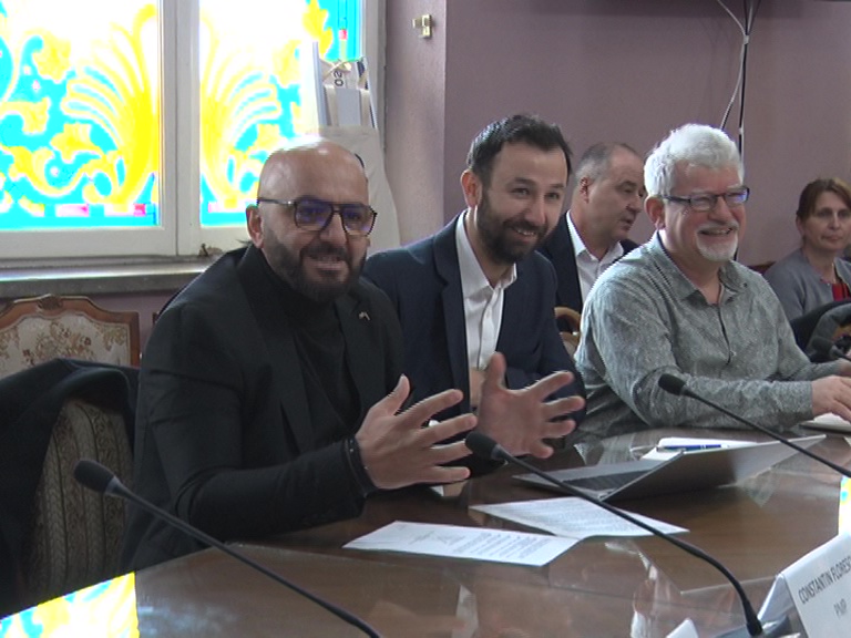 Organigrama polițiștilor. Cei mai mulți polițiști contractuali vor fi puși pe liber