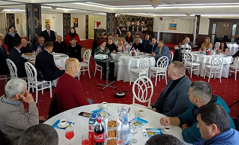 Proiect ambițios, derulat cu succes. Aproape 4000 de gospodării din Mărăcineni, racordate la rețeaua de gaze