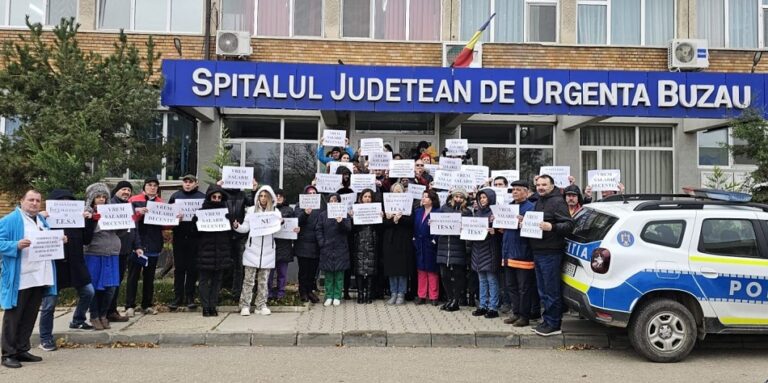 Medicii de la Spitalul Județean, solidari cu personalul TESA. A patra zi de proteste, la cel mai mare spital din județ