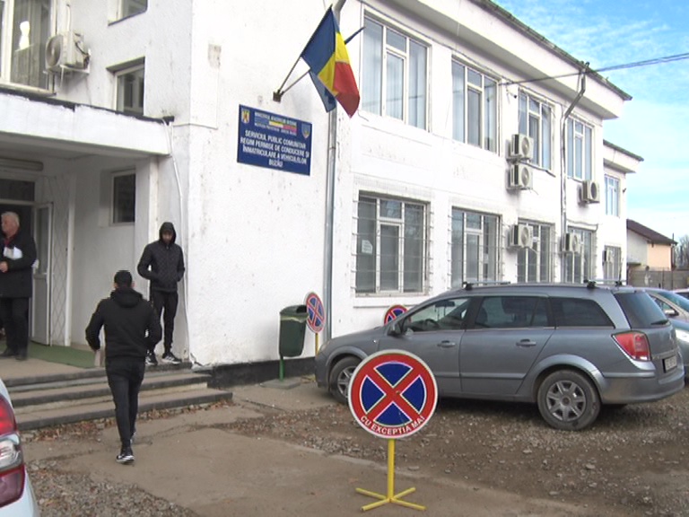 Program normal. La Înmatriculări se lucrează conform orarului stabilit