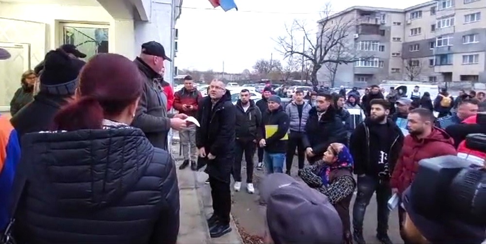 Măsură nouă la Serviciul Permise și Înmatriculări. Acces la ghișeu în ordine alfabetică pentru cei fără programare online