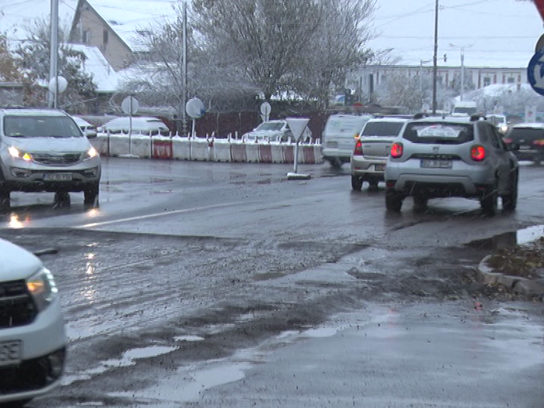 Alt sens giratoriu. Va fi construit unul permanent.