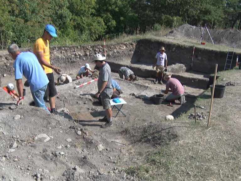 Arheologi „actori”. Mini serial despre șantierele arheologice buzoiene