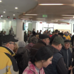 Primii la „datorie”. Aflux de contribuabili la taxe și impozite.