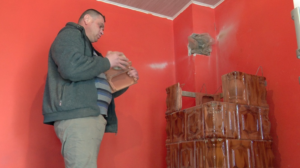 „Rabla pentru sobe”, mână întinsă familiilor nevoiașe. Meșterii sobari, la mare căutare după lansarea programului pilot