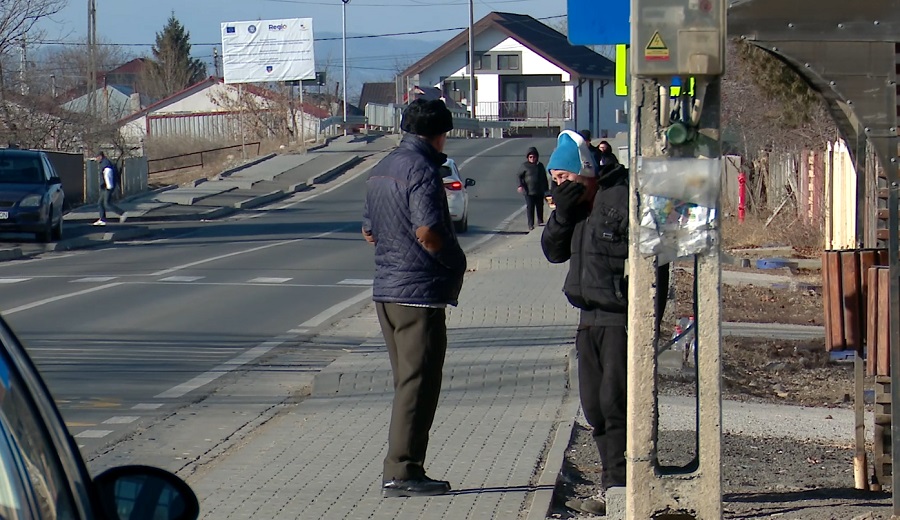 Consumul de alcool, fenomen în creștere. Bodegile de la sate, pline de dimineața până seara