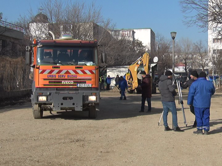 Șantiere în Micro XIV. Urbisul lucrează pe două străzi