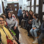 Obiceiuri de Dragobete. Băieții sărutau sau ciupeau fetele