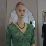 Moda „tovarășelor”din Epoca de Aur. Fantezie, rafinament și eleganță la Muzeu