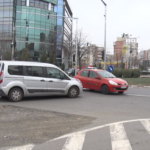 Dilema zilei. Cum se circulă prin giratoriul de la Arhiepiscopie?