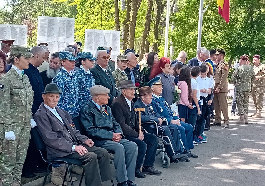 Ziua Veteranilor de Război, marcată astăzi. La ceremonie au fost prezenți și seniori de peste 100 de ani