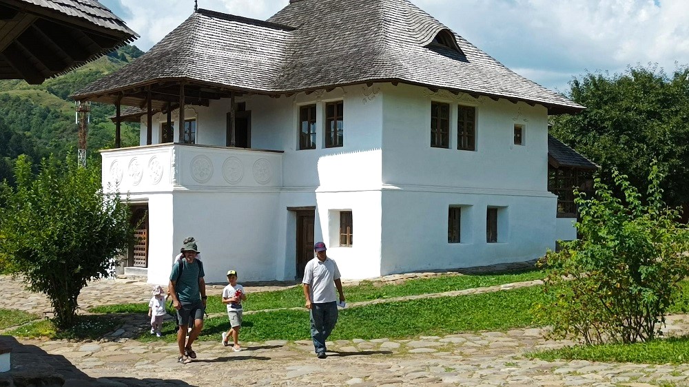 „La noi în Buzău”, campanie de promovare a turismului. Clipuri și evenimente realizate de Consiliul Județean