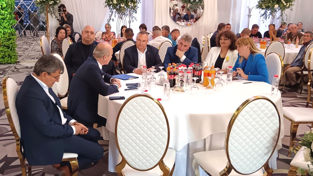 PNL Buzău și-a lansat candidații la Alegerile Locale. Nicolae Ciucă și Rareș Bogdan, prezenți la eveniment